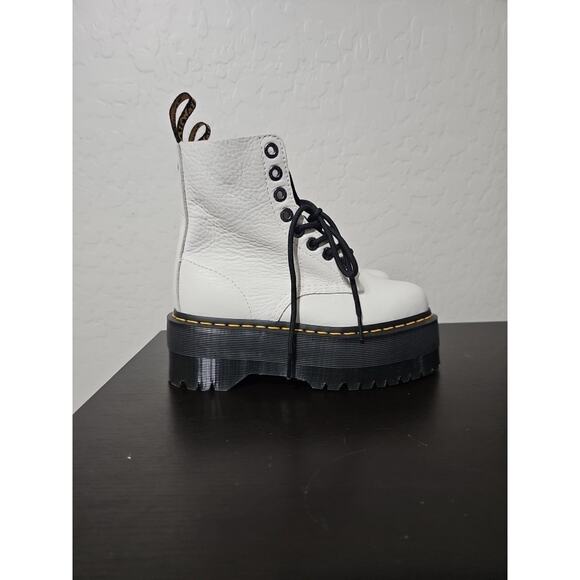 NEW Dr. Martens 1460 Pascal Max Boots White Pisa Leather Platform Womens US 6 - Picture 1 of 5